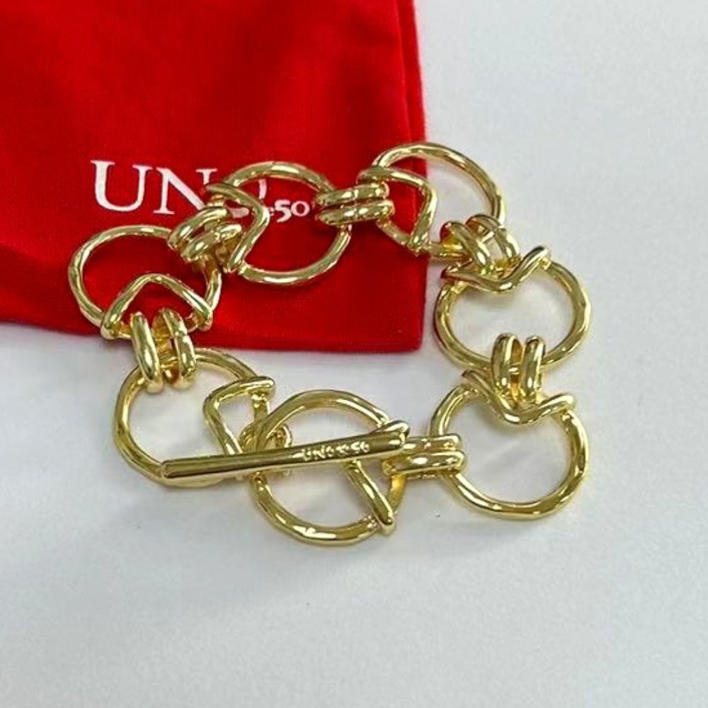 UNO de 50 Bracelet -GOLDENPATH BRACELET Glow and convenient T-bar fastener